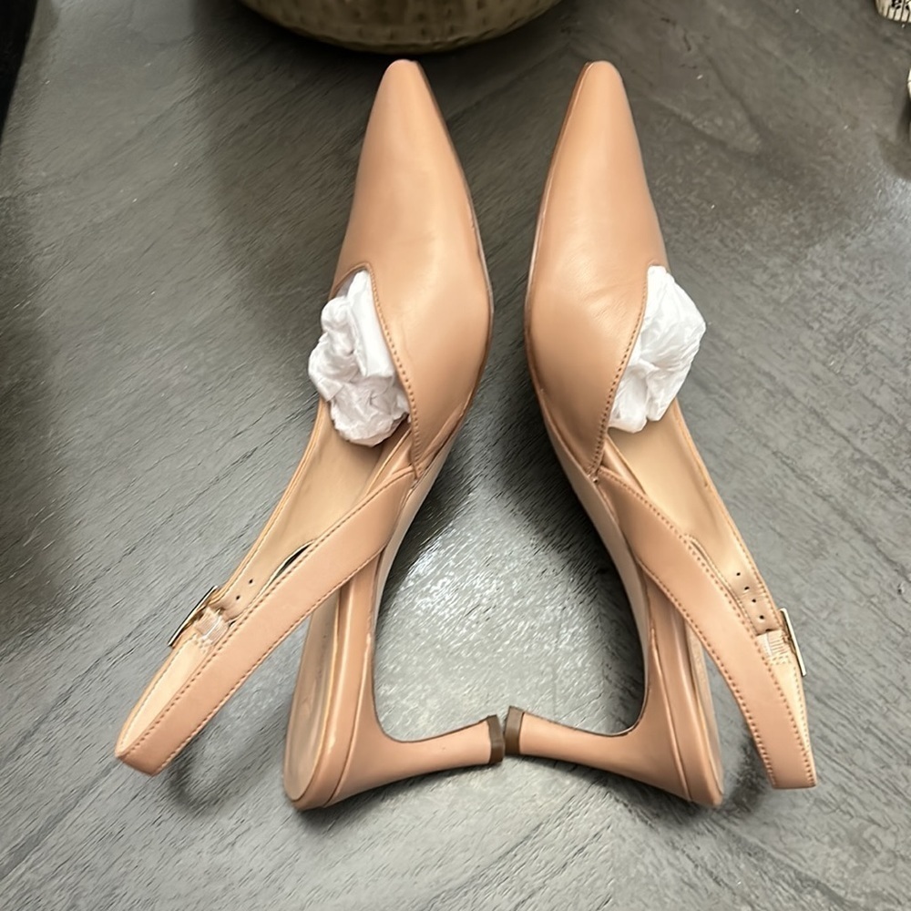 27 EDIT Naturalizer Felicia Slingback Pointed Toe Pump (Wide) - Picture 9 of 11